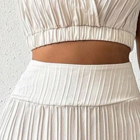 Boho Red Sleeveless Crop Top Maxi Skirt Set - Picture 4 of 6